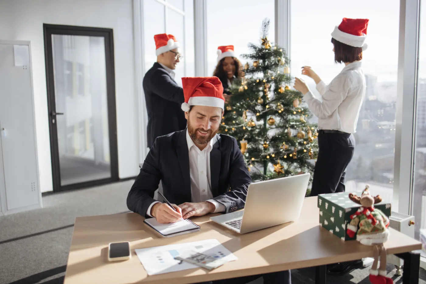 Wigilia 2024 dniem wolnym od pracy lecz za zgodą pracodawcy, ustawowo dniem wolnym - tak, ale od 2025 roku