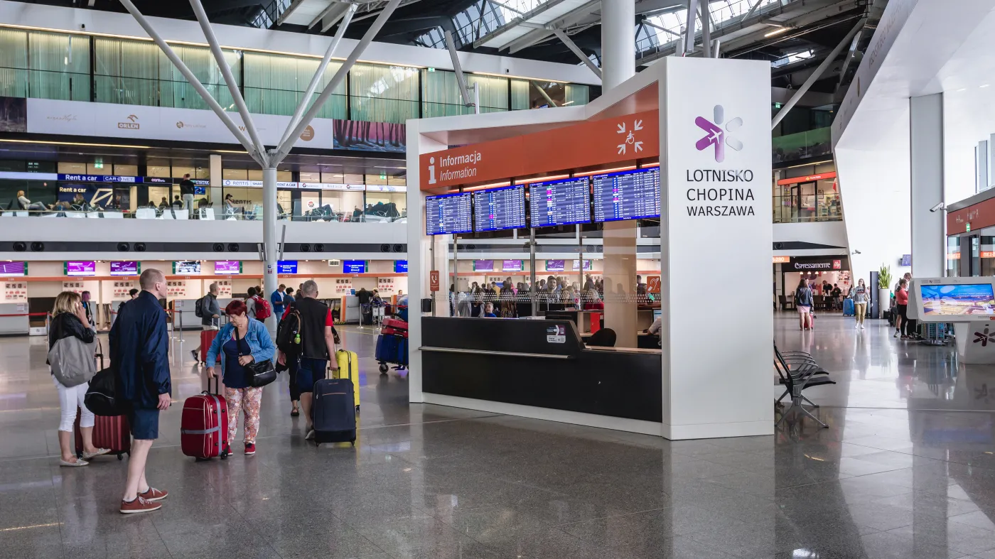 Przewoźnicy odwołują niedzielne loty do Tel Awiwu z Lotniska Chopina [LISTA]