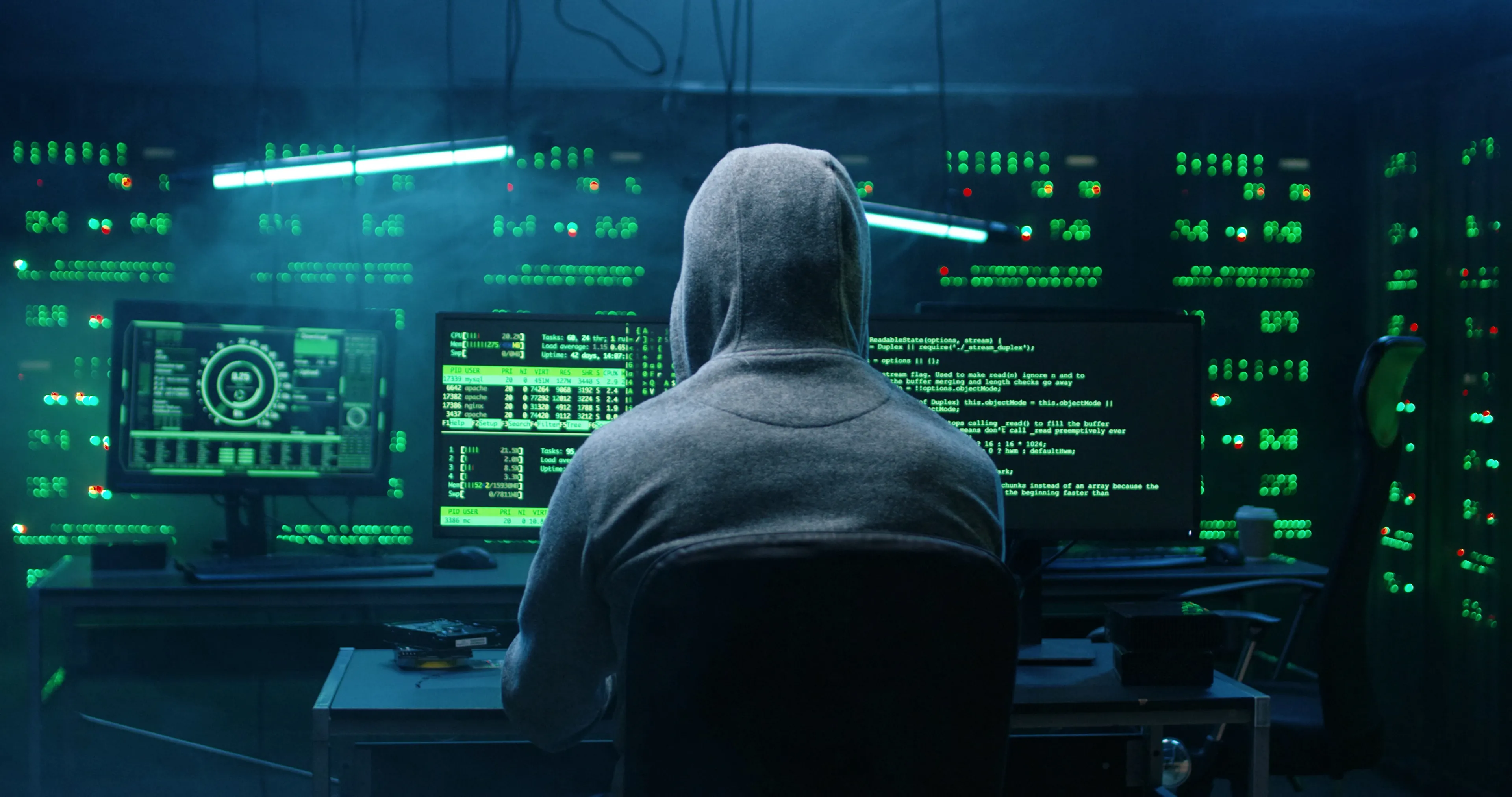 Cyberprzestrzeń nowym polem walki. Polska wśród światowych liderów