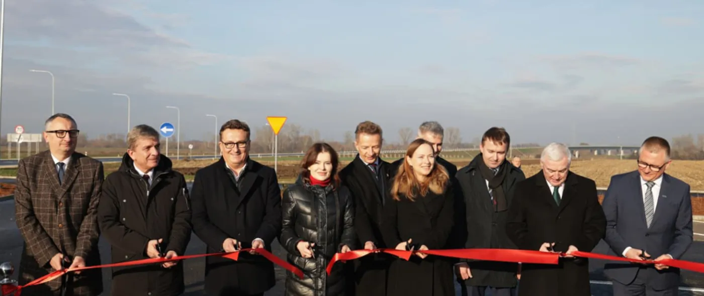 Kolejna inwestycja drogowa w woj. świętokrzyskim zakończona. Otwarto obwodnicę Nowego Korczyna