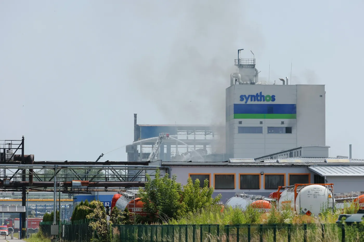 Oświęcim: Pożar w zakładach chemicznych. Jedna osoba poszkodowana