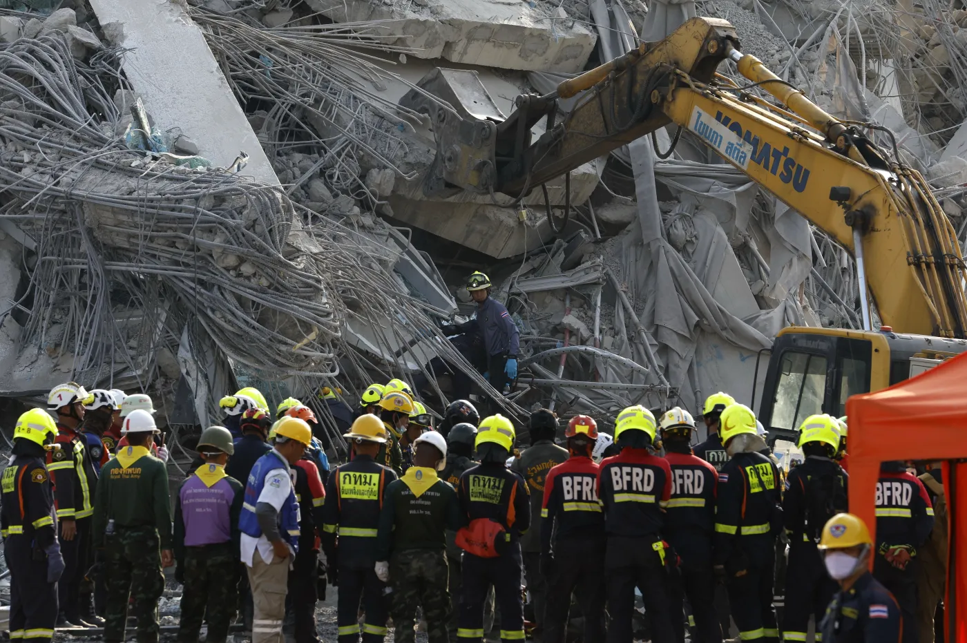 Tragiczne trzęsienie ziemi w Azji. Jest już ponad 1600 ofiar śmiertelnych