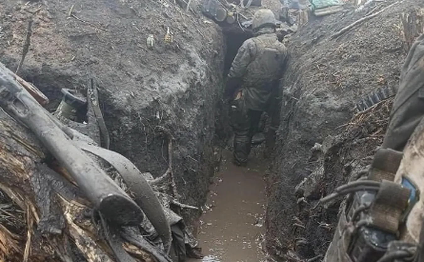 Rosyjski jeniec dla "WSJ": Poddałem się do niewoli. Moi dwaj towarzysze broni popełnili samobójstwo