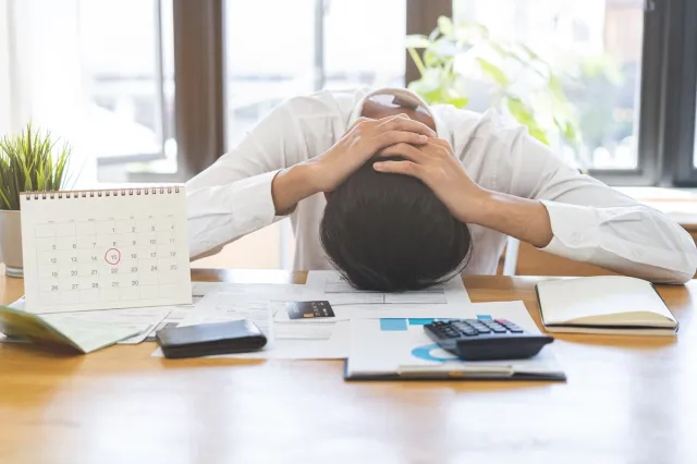 Komornikowi jeszcze trudniej będzie odzyskać dług. Od stycznia 2026 wierzyciele będą znowu dłużej czekali na swoje pieniądze