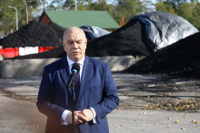 Sasin: Każdy konsument realnie zapłaci ok. 1000 zł za tonę węgla