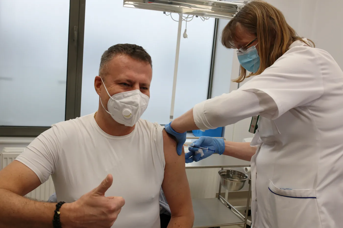 Program szczepień: "Grupa zero" ma objąć farmaceutów i diagnostów laboratoryjnych