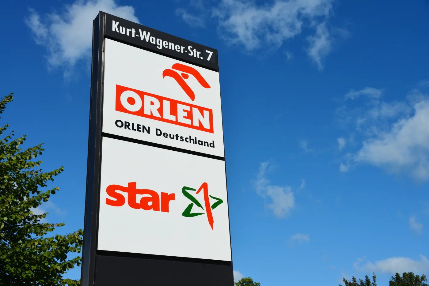 Orlen inwestuje w biopaliwa. HVO100 już w Niemczech