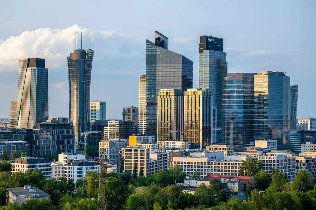 Przeciętne wynagrodzenie wzrosło mocniej, niż przewidywano. GUS podał najnowsze dane