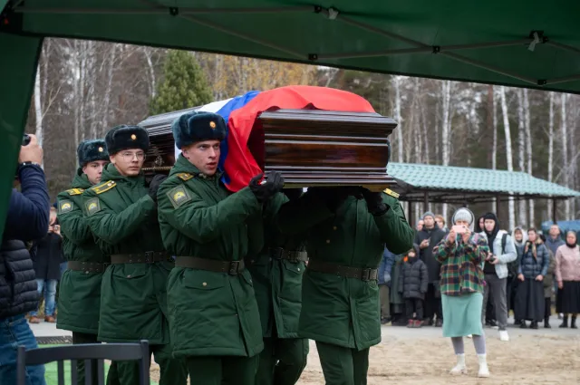 Dowódca z NATO mówi o stratach Rosji w Ukrainie. Tyle tysięcy żołnierzy ginie w miesiąc