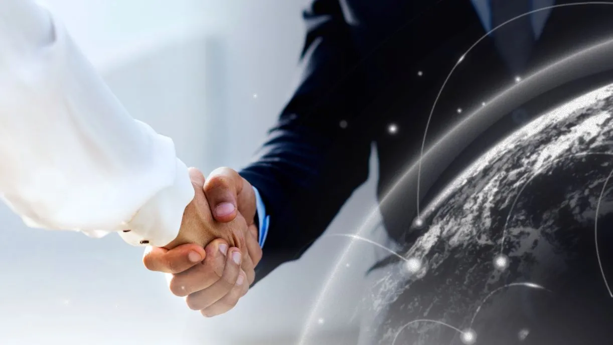 Będą zatrudniać czy zwalniać? Firmy wskazały [BADANIE]