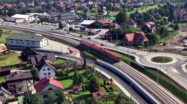 Dobre informacje dla podróżnych. Krótszy czas przejazdu, nowe kolejowe połączenia i dodatkowe przystanki