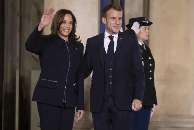 Macron i Harris zadowoleni z „nowej ery” w stosunkach francusko-amerykańskich