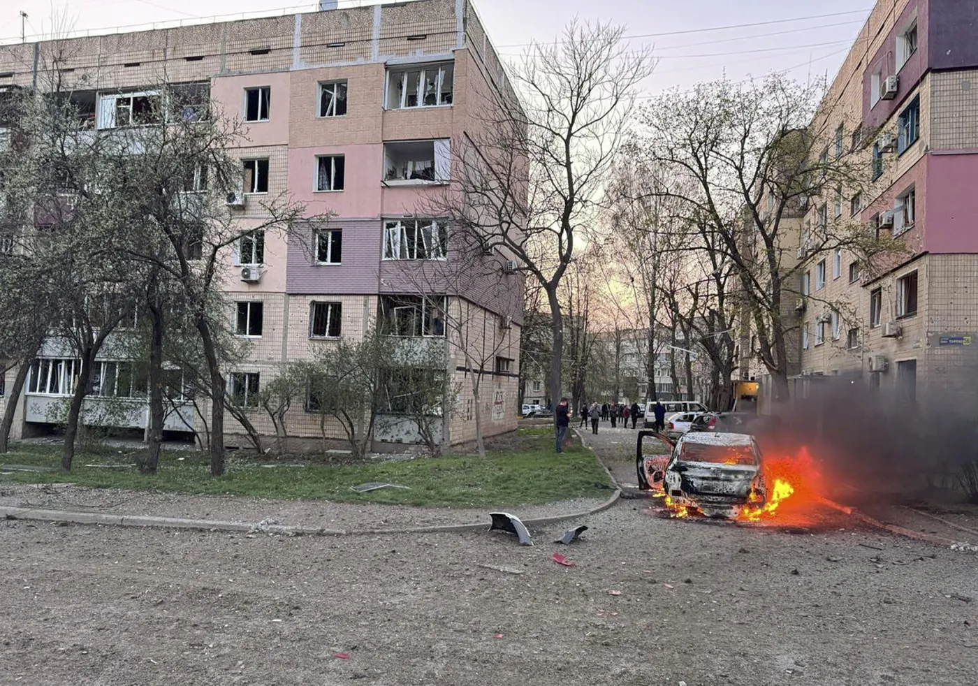 Jeden z najkrwawszych rosyjskich ataków w tym roku. Na cel Moskwa wzięła rodzinne miasto Zełenskiego