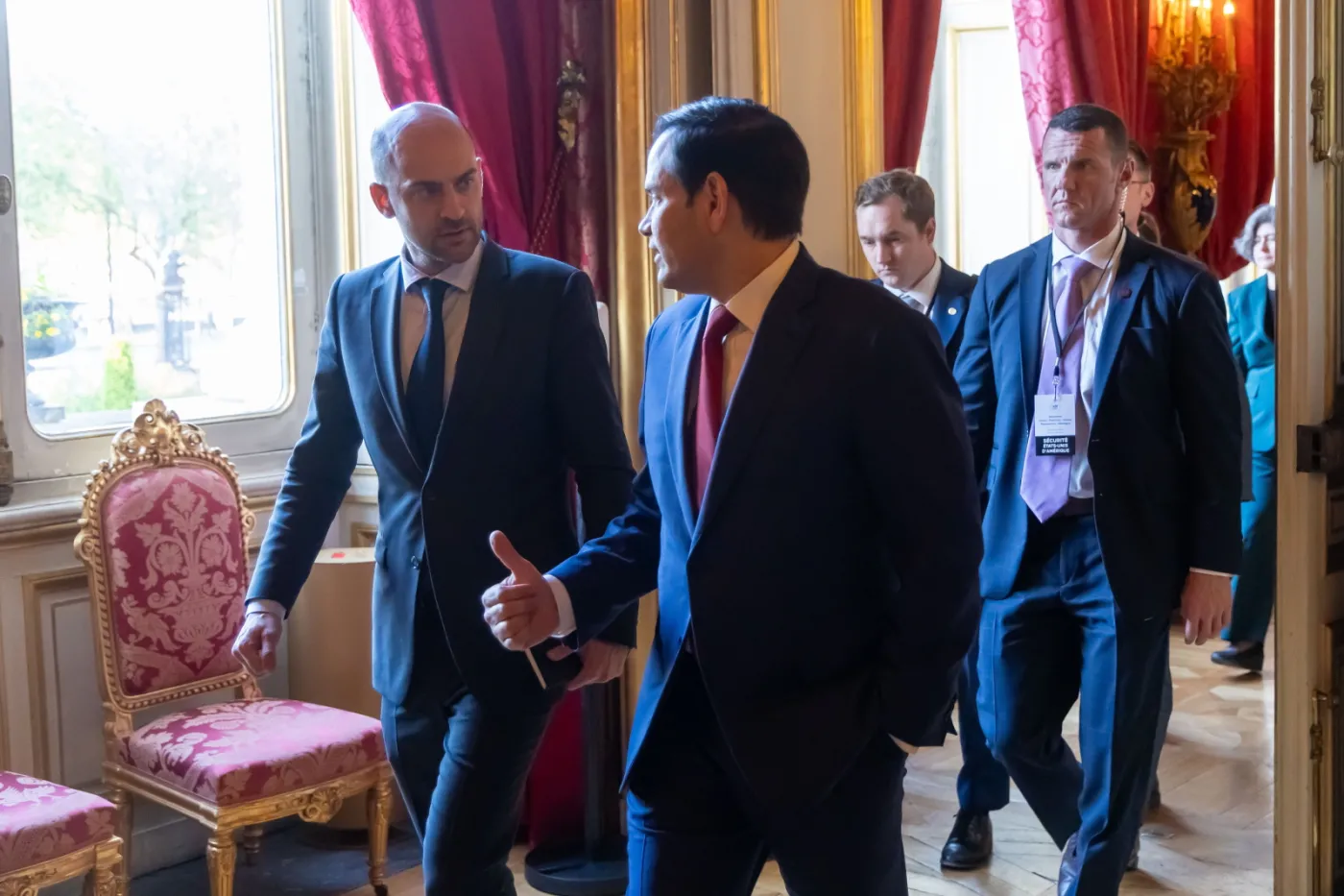 Ukraina będzie musiała pójść na wiele ustępstw? Tajny dokument USA ws. zakończenia wojny