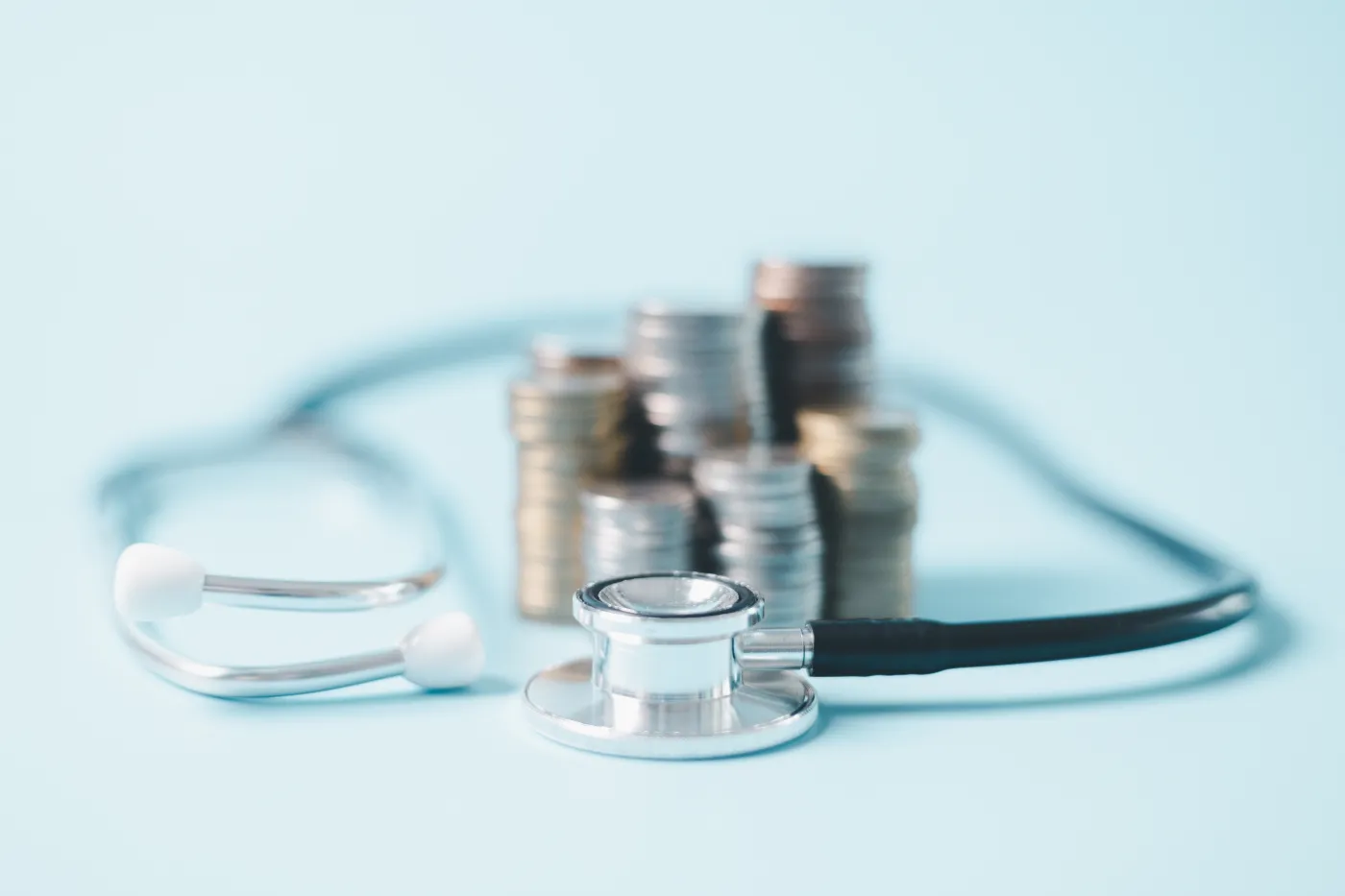 Ile zarabiają lekarze? Niektórzy nawet ponad 100 tys. zł miesięcznie [STAWKI]