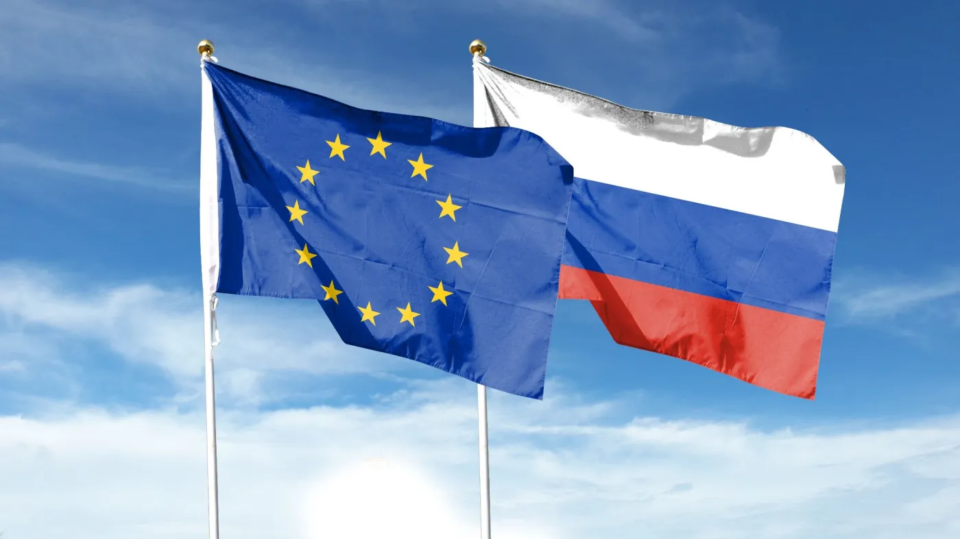 Flagi Unii Europejskiej i Rosji