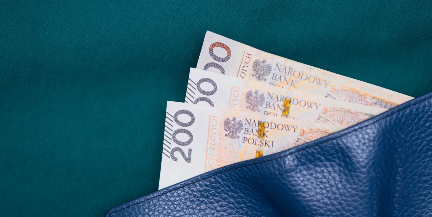 Zasiłek z MOPS w 2025 roku - komu przysługuje 1229 zł