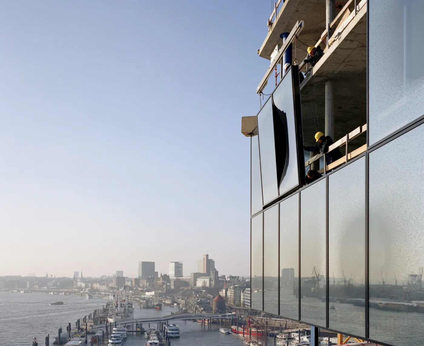 1166154-elbphilharmonie-baustelle-fassade-foto-oliver-heissner.jpg