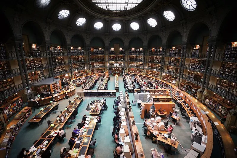 1336235-bibliotheque-nationale-de-france-site-richelieu-salle-ovale-autor-vincent-desjardins-cc-by-2-0.jpg