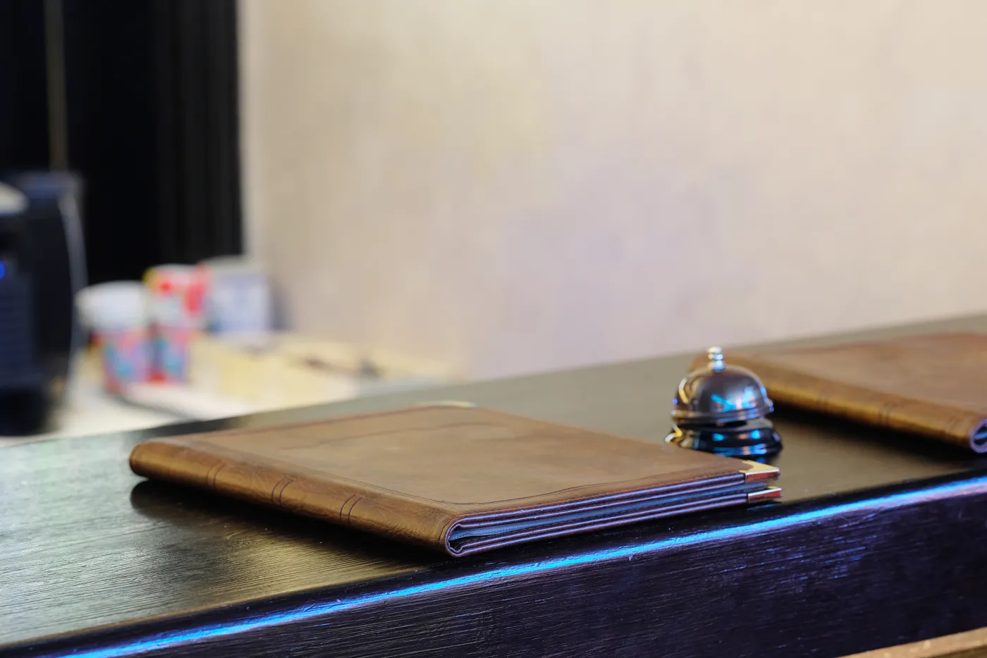 Najciekawsze zwyczaje hotelowe na świecie. Jak nie dać się zaskoczyć?