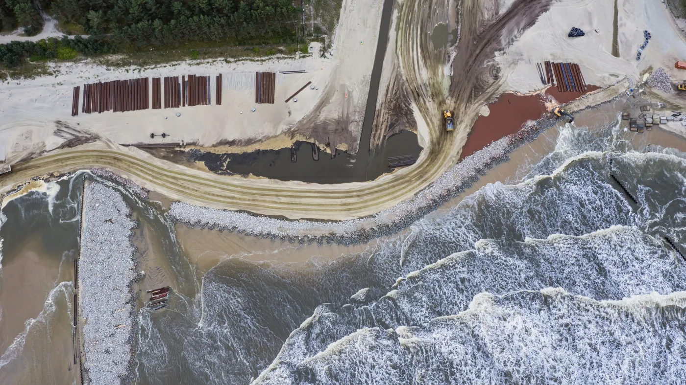 Mierzeja Wiślana: ważna inwestycja logistyczna czy kosztowna atrakcja dla turystów?