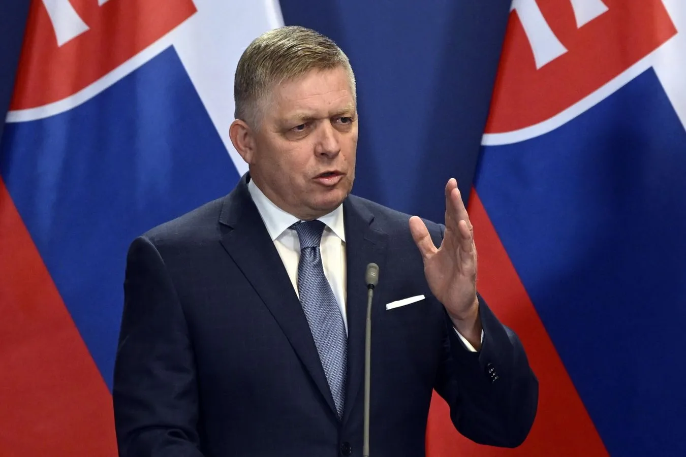 Zasada rządź i dziel w praktyce, czyli zawiła droga Roberta Fico na szczyty słowackiej polityki