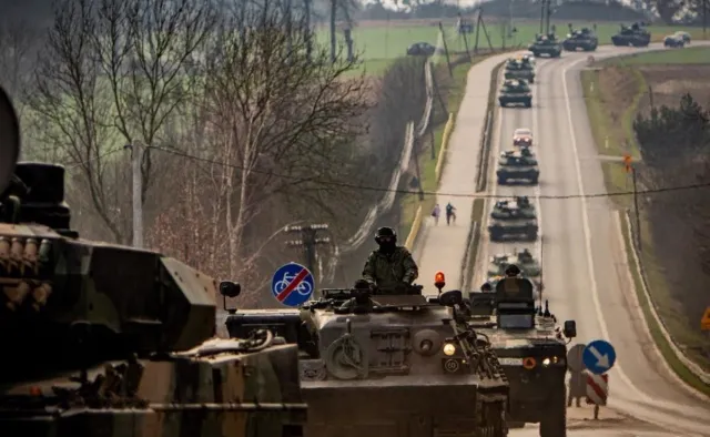 Zakaz wyjazdu z kraju dla mężczyzn w razie wojny? Polacy wyrazili swoje zdanie [SONDAŻ]