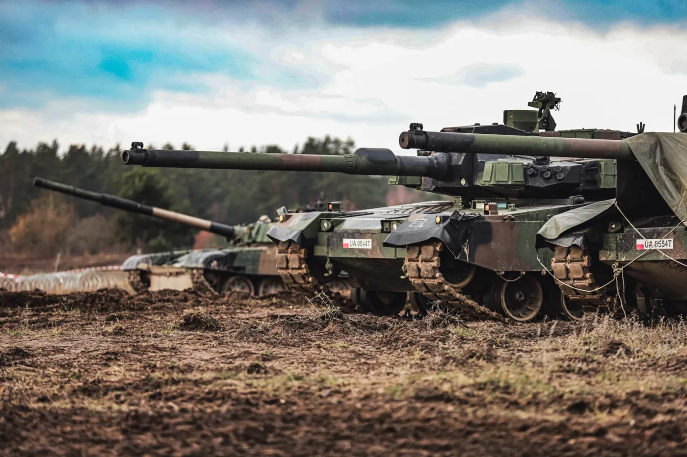 Czołgi K2GF oraz PT-91 Twardy w czasie ćwiczenia Tumak24.