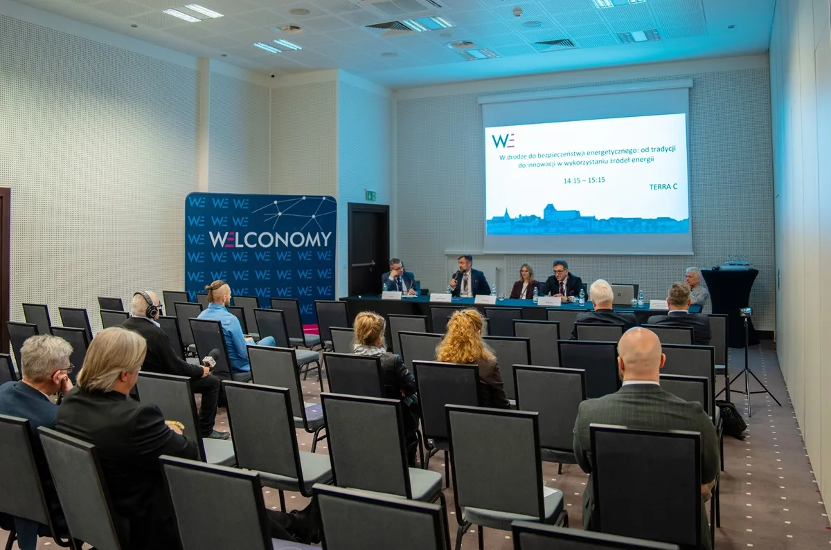 Bezpieczeństwo energetyczne Polski: OZE, węgiel czy atom?