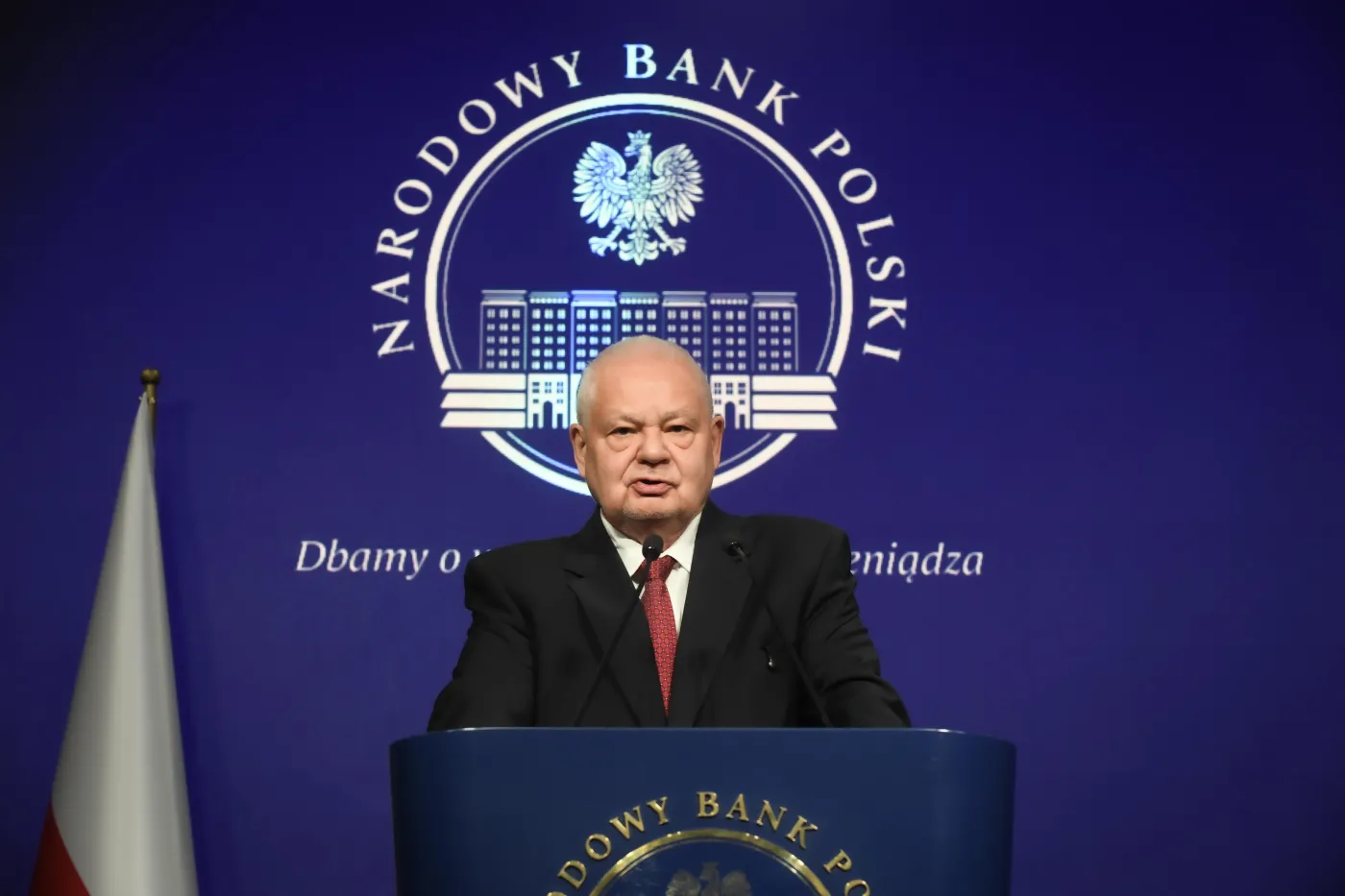 Polska kupi jeszcze więcej złota. Duża część kruszcu zostanie sprowadzona do kraju