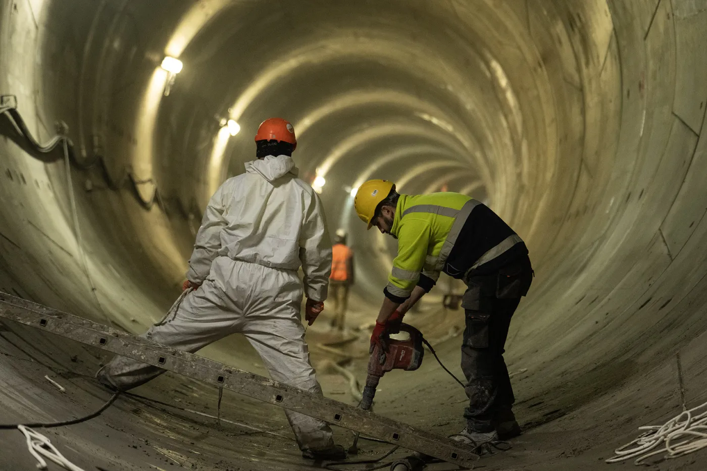Prace budowlane w tunelu linii M2 (fot. Metro Warszawskie)