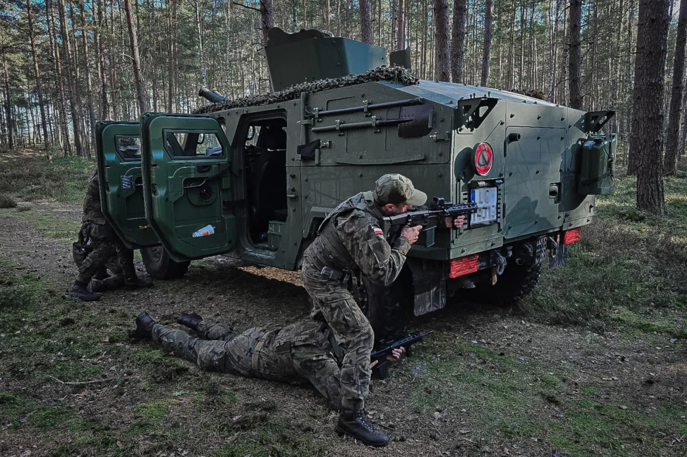 Legwany zastąpią w wojsku wiekowe BRDM-2 i BWR. Na liście pojazdów do zastąpienia znajdziemy także wyprodukowane w Polsce pojazdy terenowe Honker, które w armii mają złą sławę.