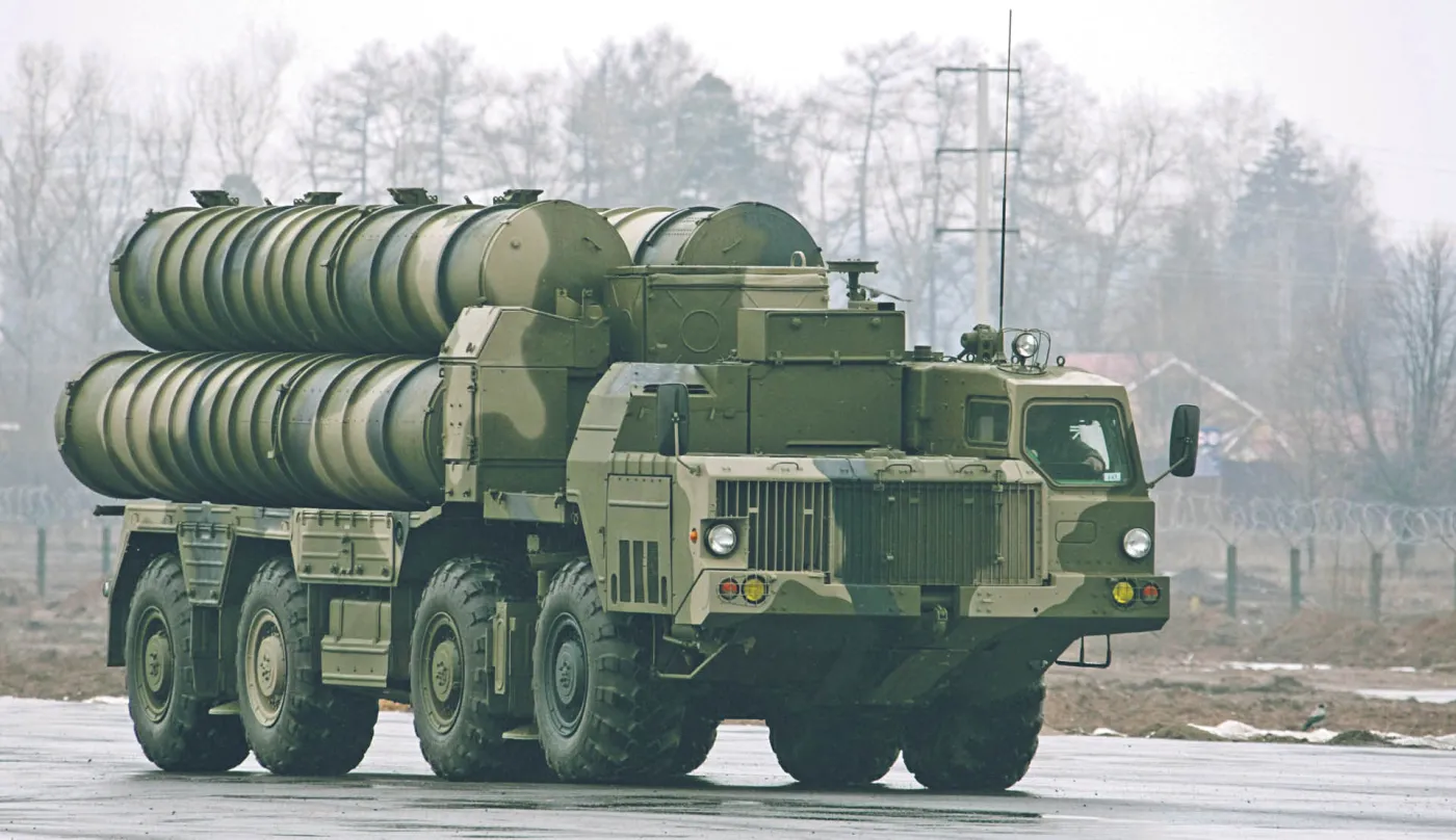 Francuzi zaczęli polowanie. Na celownik wzięli Rosję