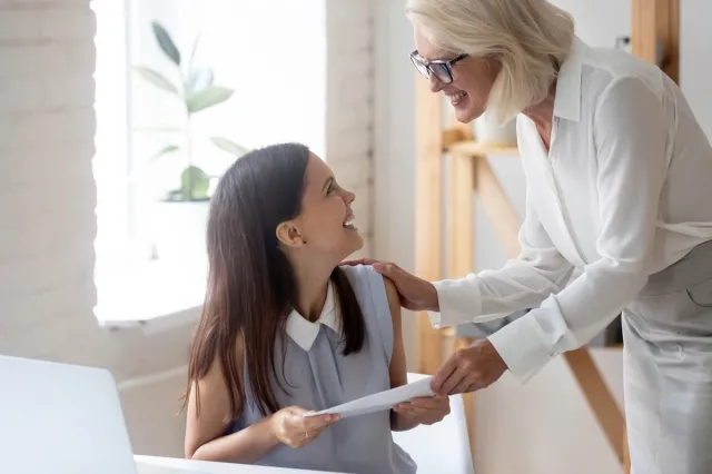 Rekordowa podwyżka dodatku o ponad 300 złotych. Razem to już ponad 2700 złotych. Pieniądze będą na kontach przed końcem wakacji