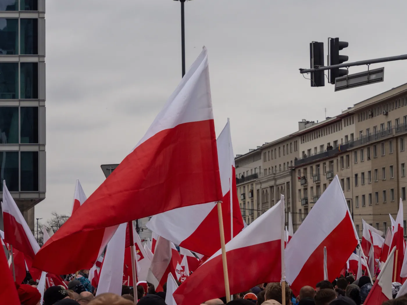 Czym dla Polaków jest patriotyzm i co jest największym filarem polskości? [SONDAŻ]