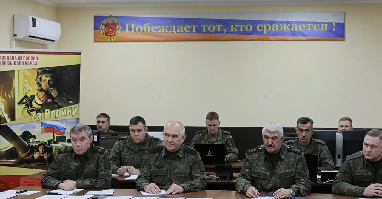 Gerasimow i oficerowie grupy "Zachód" na spotkaniu z Putinem