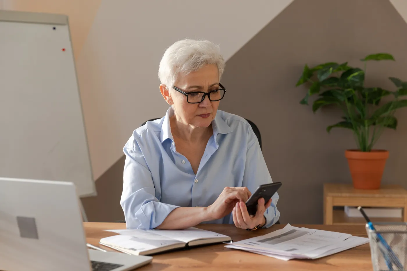 Nowy wiek emerytalny w Polsce 2026 - od kiedy? Rząd już wie, ZUS potwierdza decyzję, eksperci biją na alarm