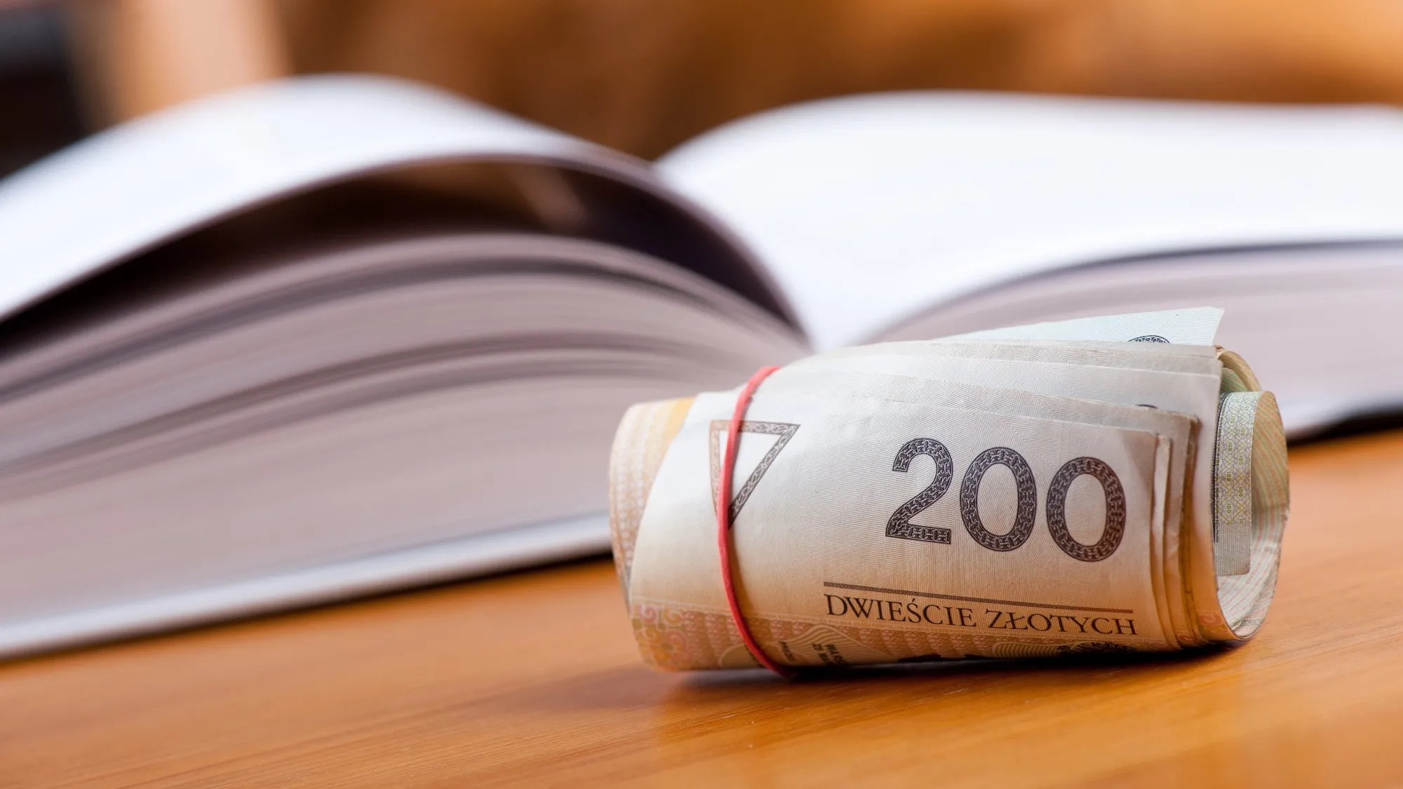 Studenci trzech kierunków mogą zgłaszać się po stypendia. Miasto wypłaci choćby 2500 zł miesięcznie