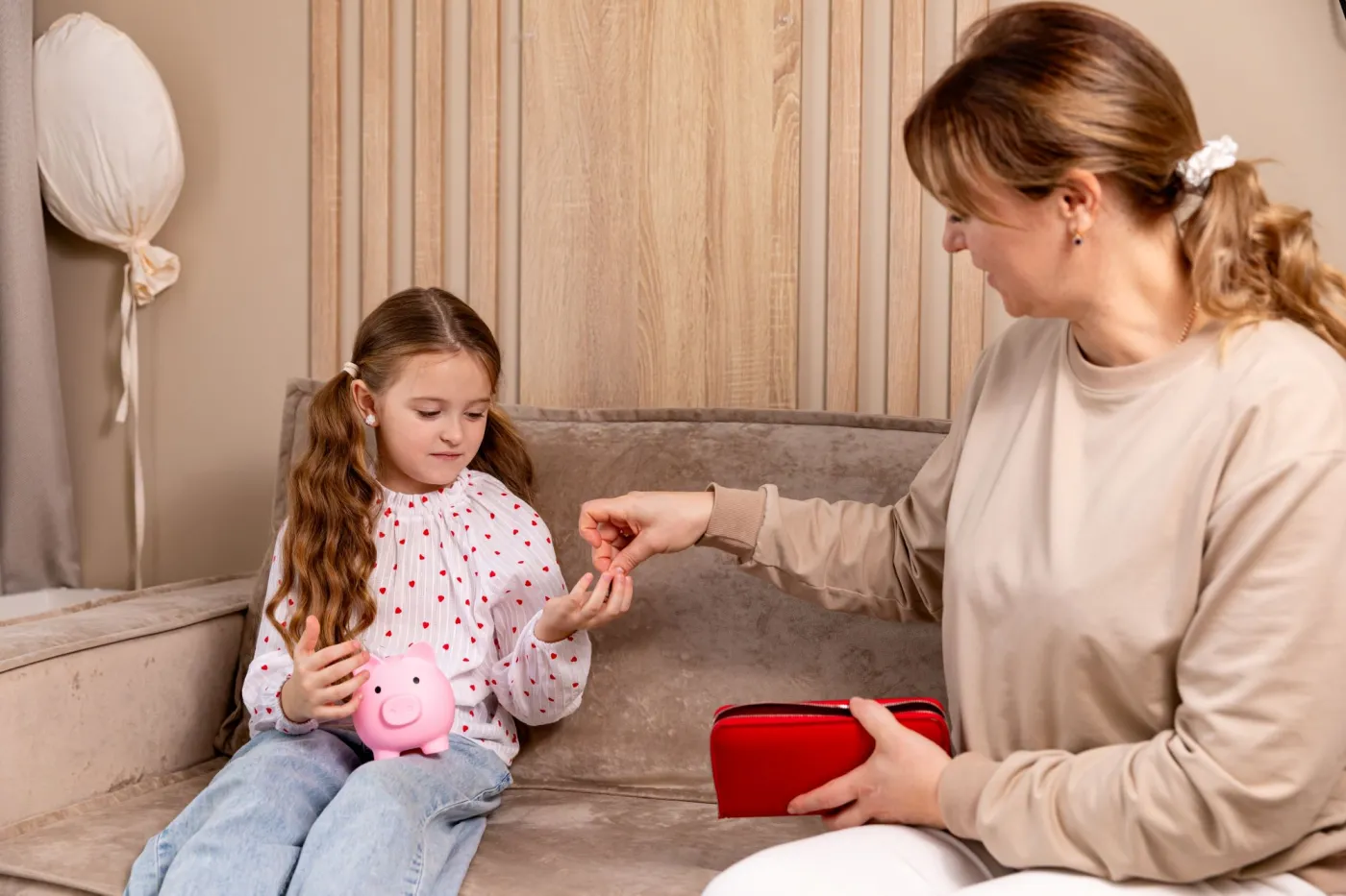Rewolucja dla rodziców. Stała pensja za opiekę nad dziećmi w domu!