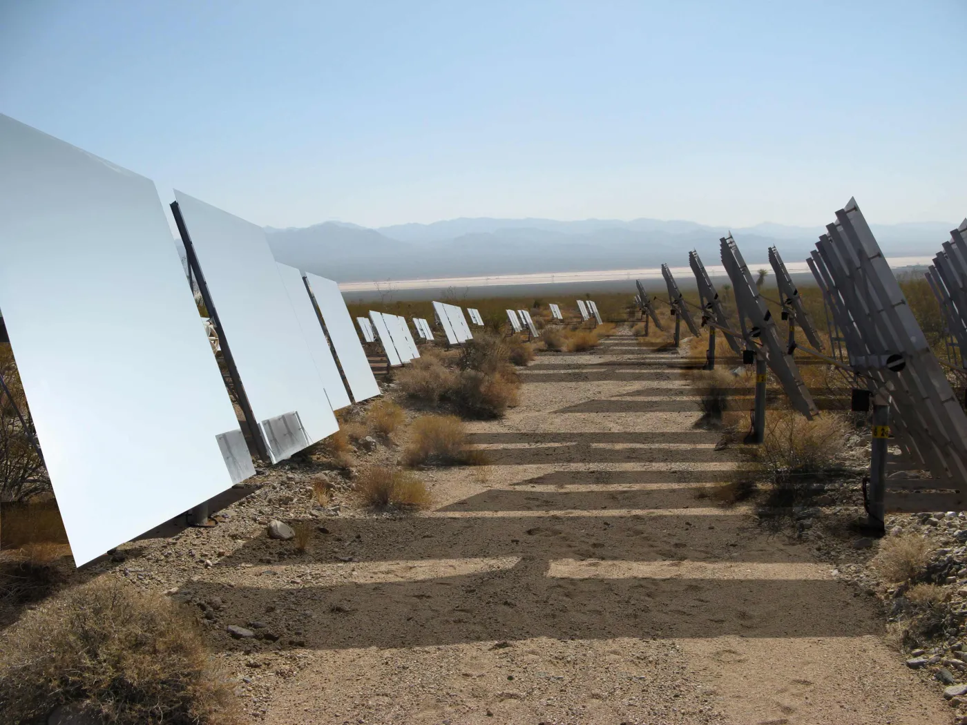 397036-grp-1-ivanpah-solar-generating-system-100-8189-doublemirror.jpg
