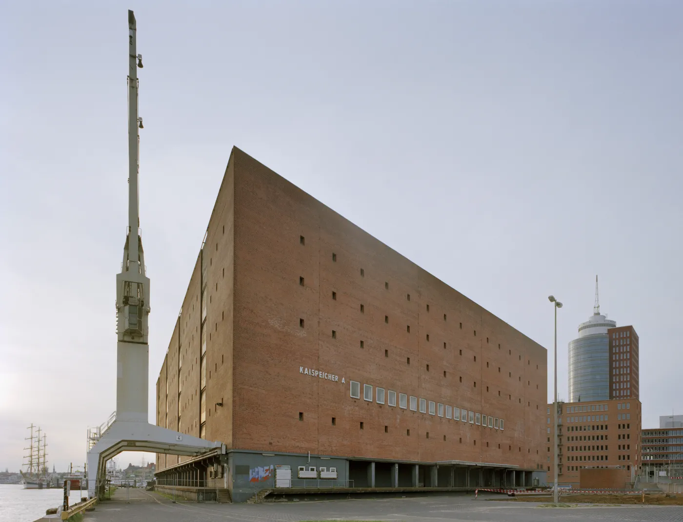 1166074-elbphilharmonie-baustelle-kaispeicher-a-foto-oliver-heissner.jpg
