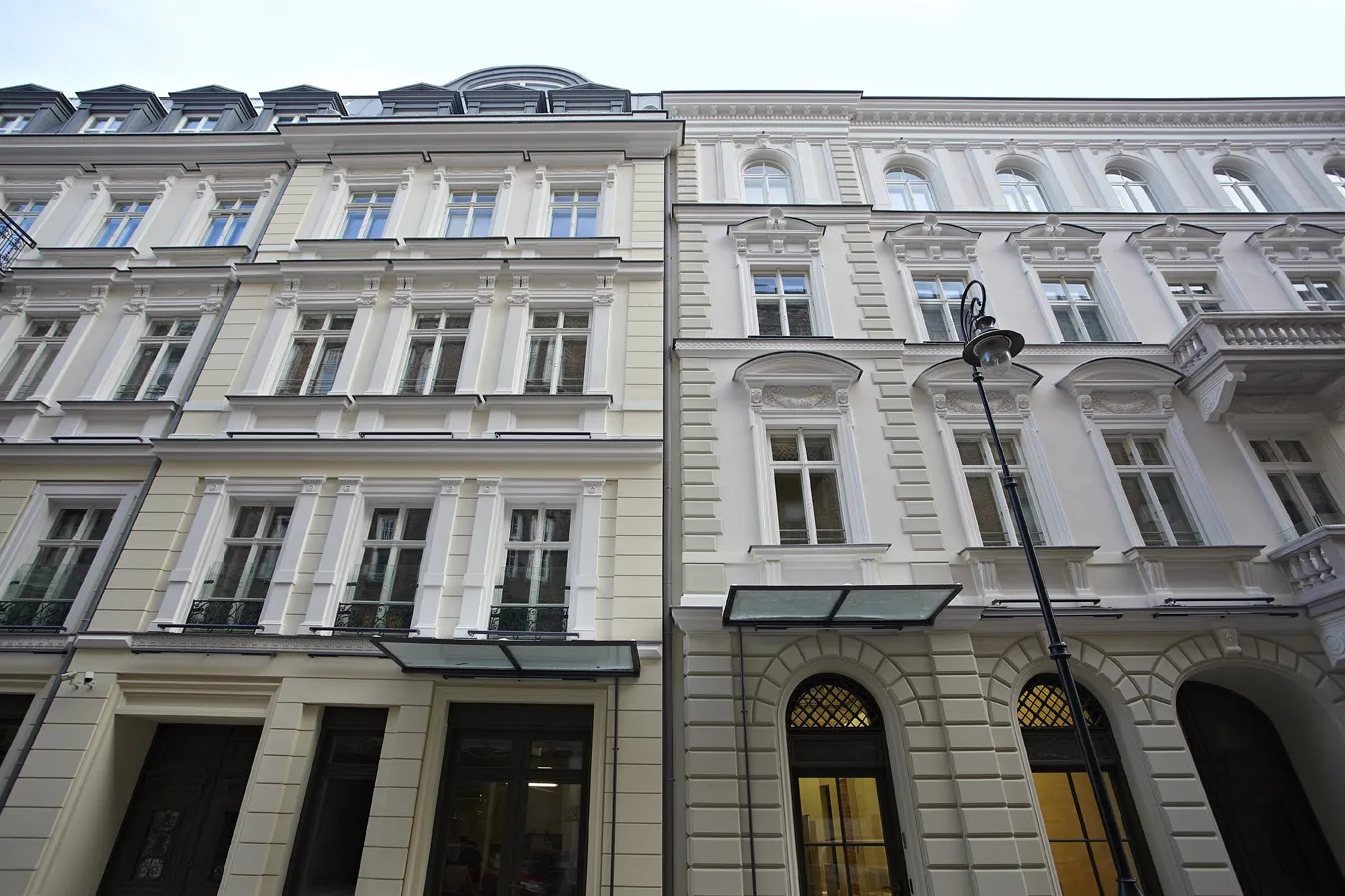 Biurowiec Le Palais: biura w kamienicach na Próżnej znalazły nabywcę