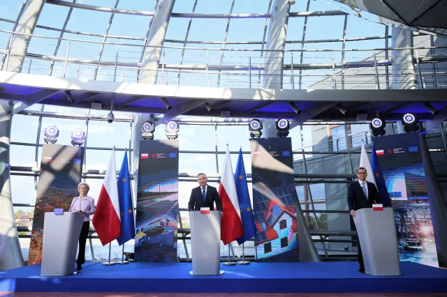 Von der Leyen: Zielone światło z KE dla polskiego KPO