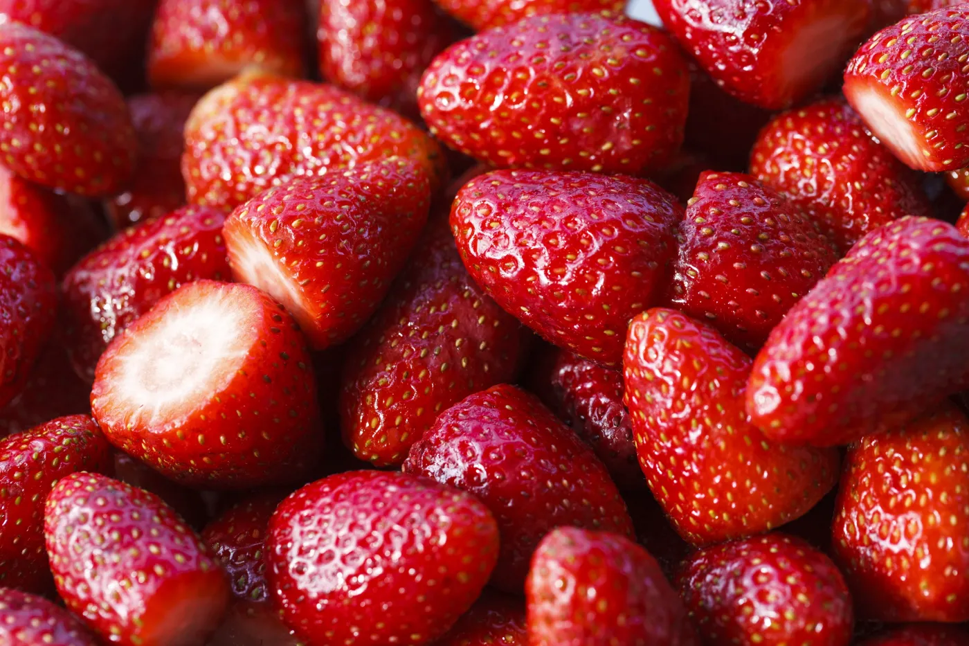 Są już polskie truskawki. Ich cena jednak odstrasza. Ile kosztuje kilogram?