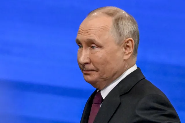 Groźny plan przyjaciela Rosji. Wystarczy podpis i wyśle wojska na front