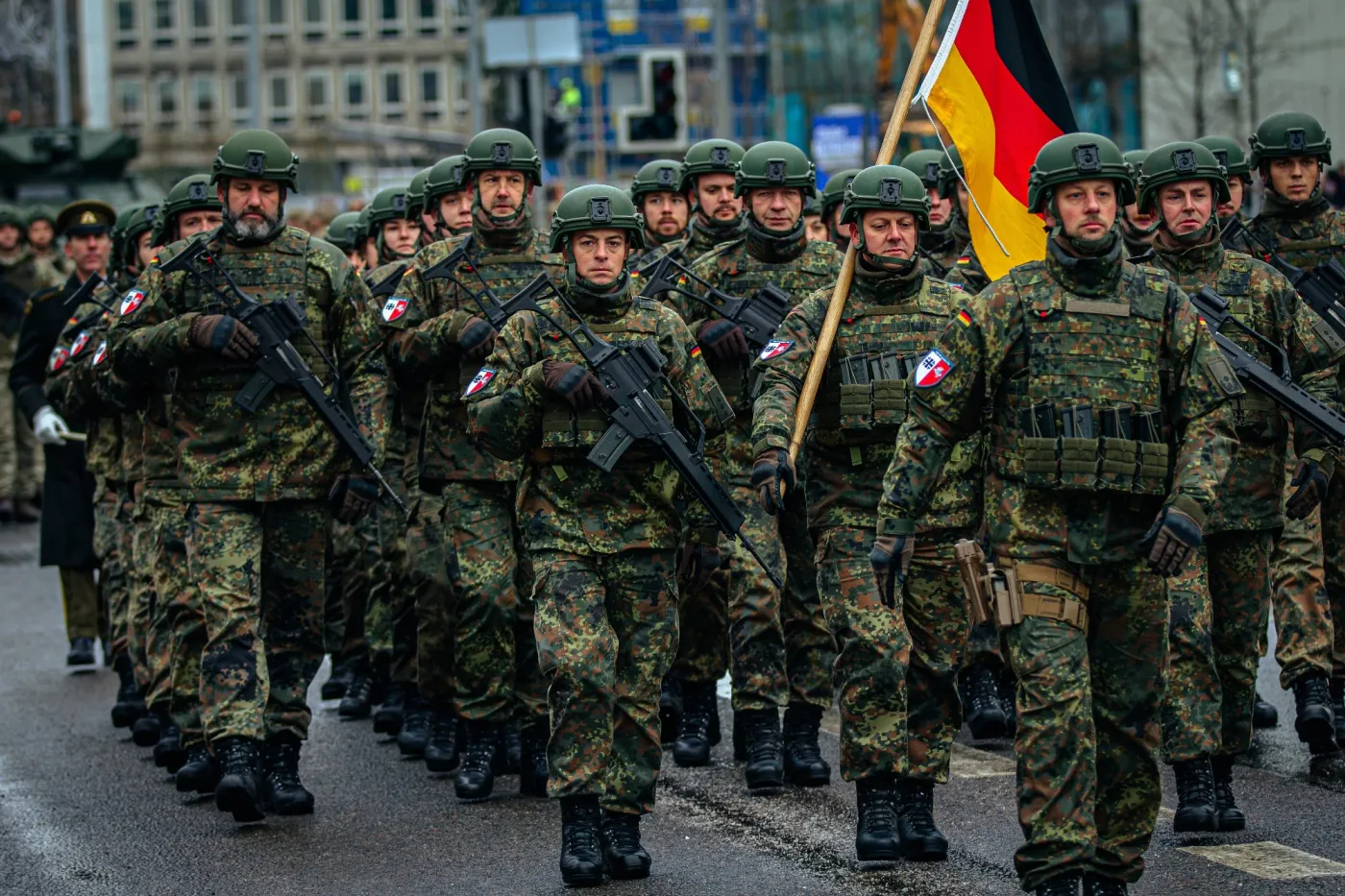 Niemcy zbroją się na potęgę. Snują czarny scenariusz dla Polski