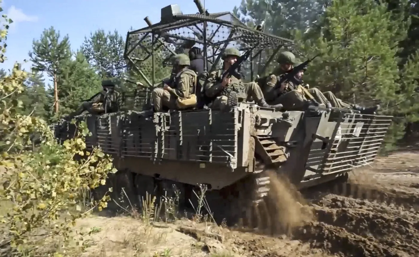 Rosja wciąga w wojnę kolejny kraj. Rzucili na front 20 tys. osób