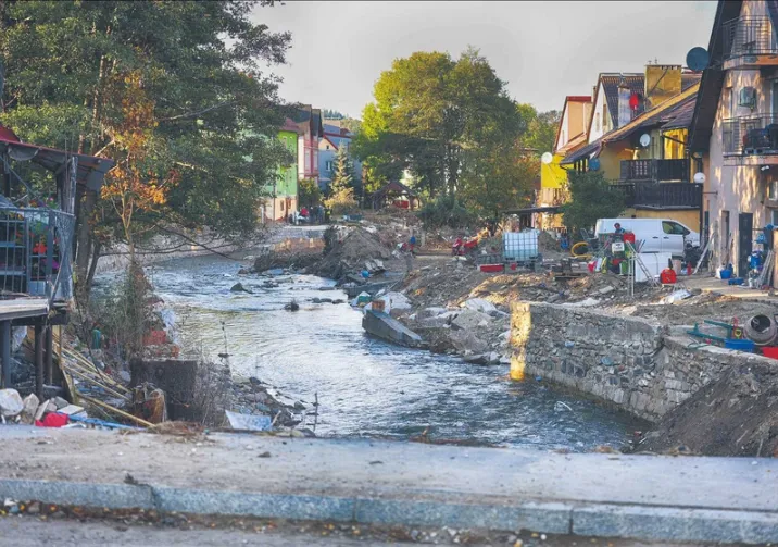 Polska ubiega się o pieniądze z Funduszu Solidarności UE. Łączna kwota strat wyniosła 13 mld złotych