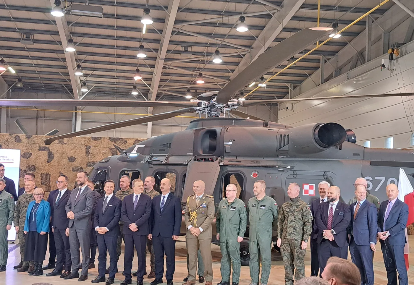 Uroczystość przekazania AW149 zgromadziła wielu szacownych gości