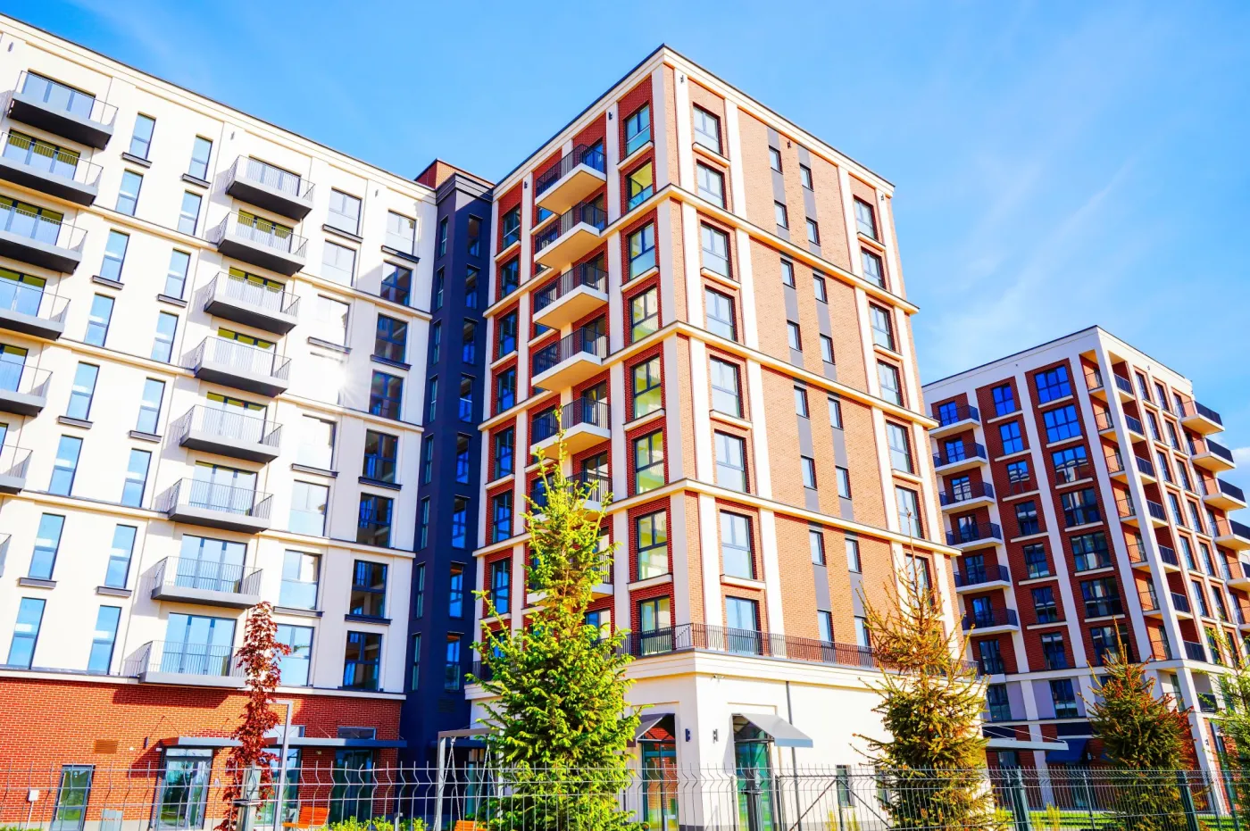 Ceny mieszkań w Warszawie. Ile trzeba płacić za metr kwadratowy? [RAPORT]